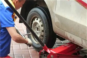 雁山区附近拖车24小时服务热线电话