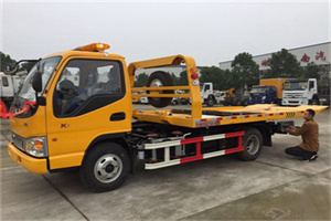 雁山区哪里有拖车服务